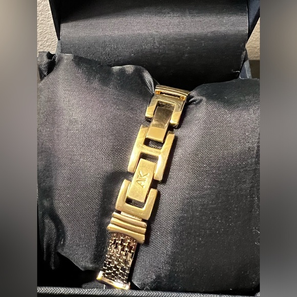 LNIB Anne Klein Womens Watch with Crystals & Mother of Pearl Face - Picture 3 of 8